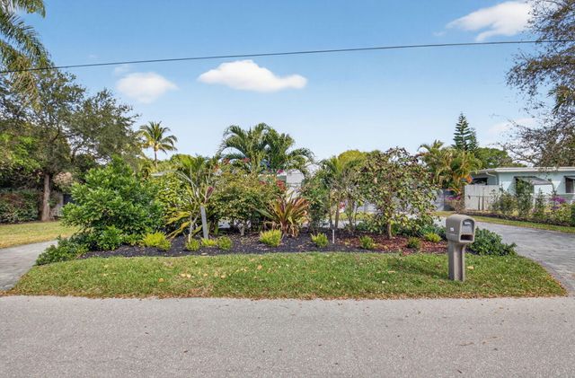 233 NE 12th Street NE, Delray Beach, FL 33444