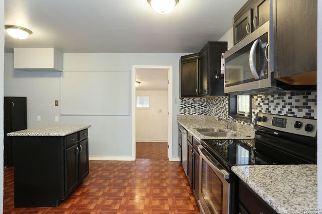 772 Cresthill, San Antonio, TX 78220