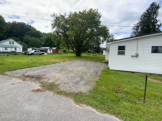 4 Boyd Street, Andrews, NC 28901