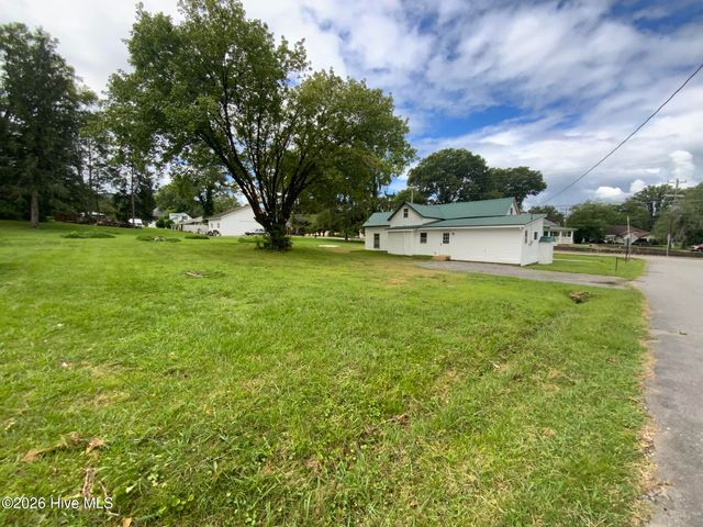 4 Boyd Street, Andrews, NC 28901