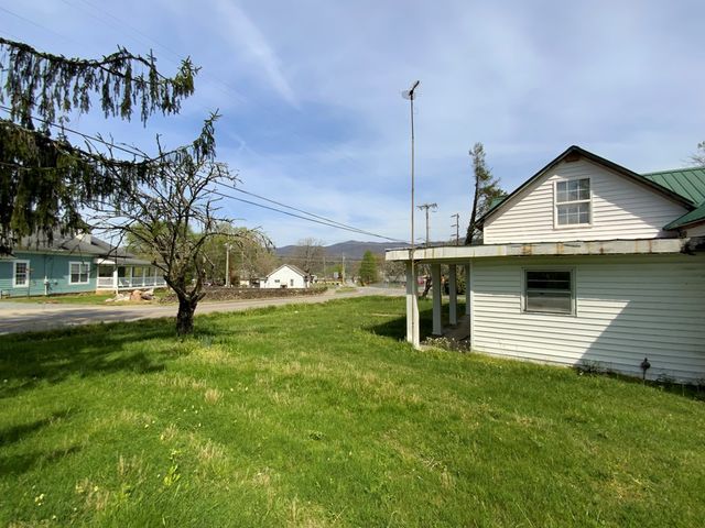 4 Boyd Street, Andrews, NC 28901