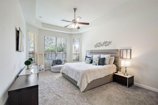 8915 Leaning Hollow Lane, Spring, TX 77379
