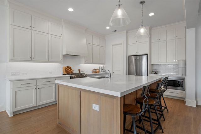 12014 Kenai Circle, Woodway, TX 76712