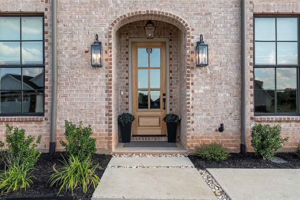 12014 Kenai Circle, Woodway, TX 76712