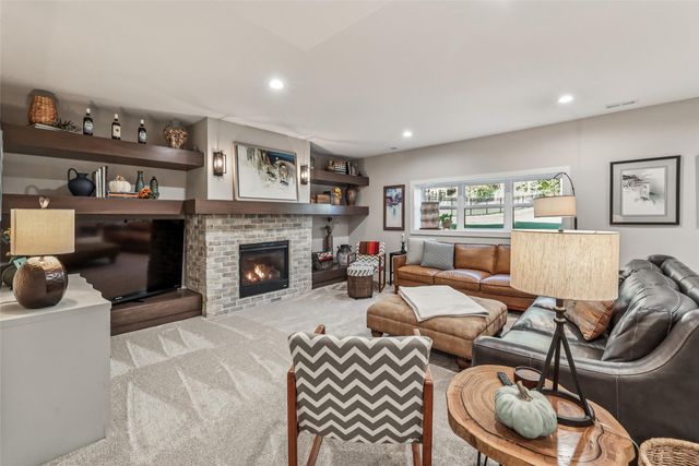 1131 Timber Valley Drive, Polk City, IA 50226