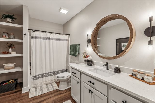 1131 Timber Valley Drive, Polk City, IA 50226