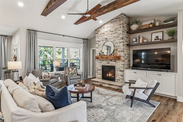 1131 Timber Valley Drive, Polk City, IA 50226