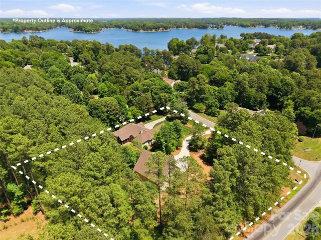 2605 Penngate Drive, Sherrills Ford, NC 28673