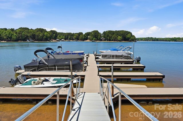 2605 Penngate Drive, Sherrills Ford, NC 28673