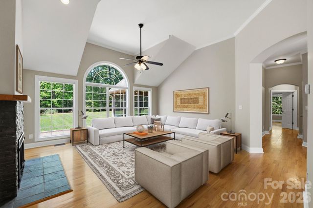 2605 Penngate Drive, Sherrills Ford, NC 28673