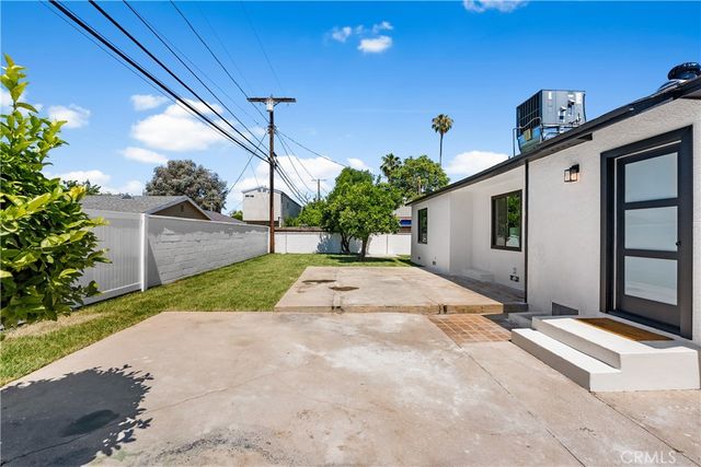 9753 Mercedes Avenue, Arleta, CA 91331
