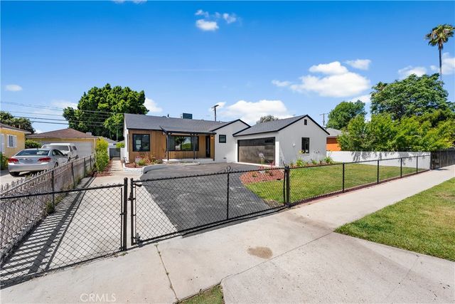 9753 Mercedes Avenue, Arleta, CA 91331