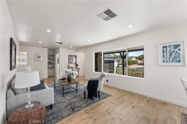 9753 Mercedes Avenue, Arleta, CA 91331