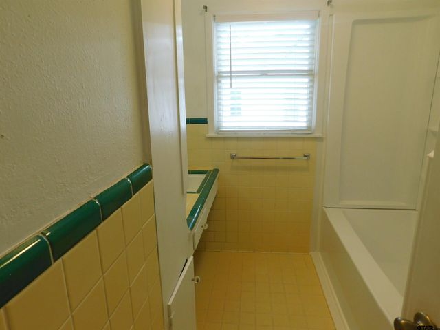 316 N NEWSOM, Mineola, TX 75773