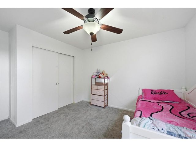 908 Stagecoach Ave, Lochbuie, CO 80603