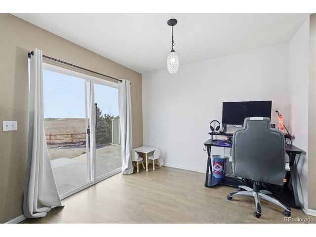 908 Stagecoach Ave, Lochbuie, CO 80603