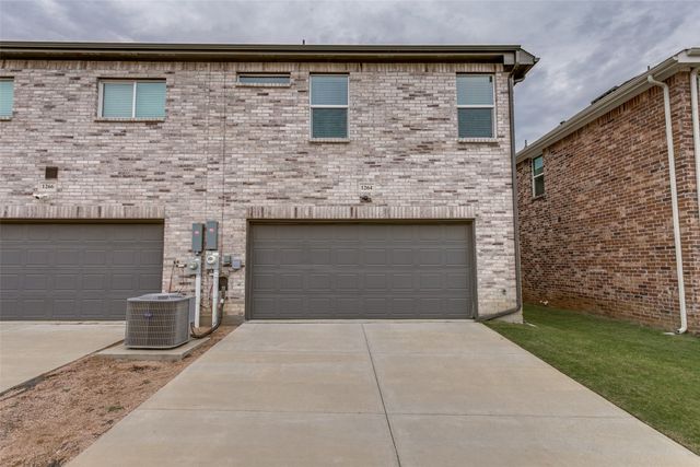 1264 Jones Trail, Lewisville, TX 75077