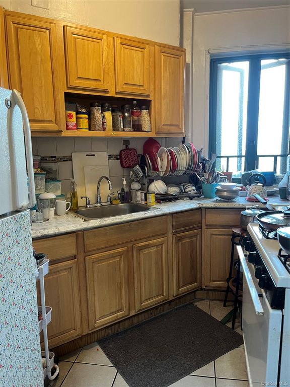 1575 Odell Street 3A, Bronx, NY 10462 — photo 3