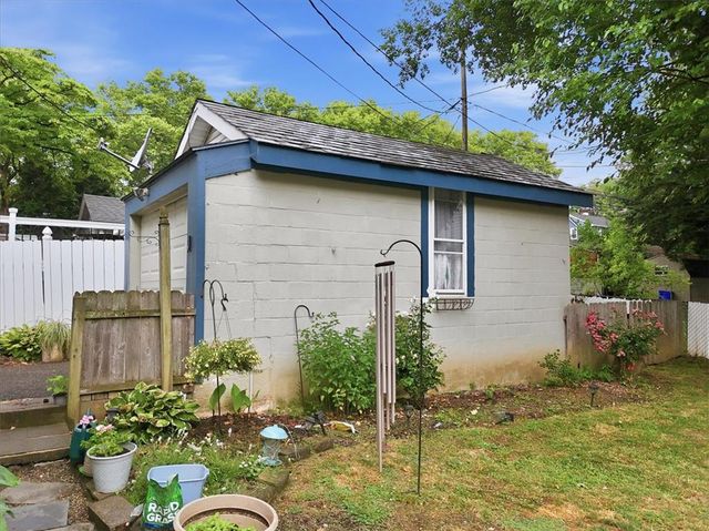 443 East Washington Ave, Bethlehem City, PA 18017