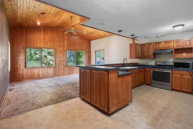 1699 Oakwood Drive, Shoreview, MN 55126