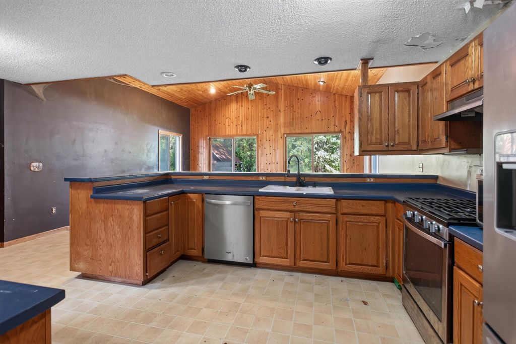 1699 Oakwood Drive, Shoreview, MN 55126 — photo 5