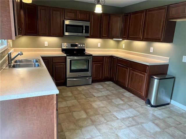 1429 Thyatia Brockton Road, Jefferson, GA 30549