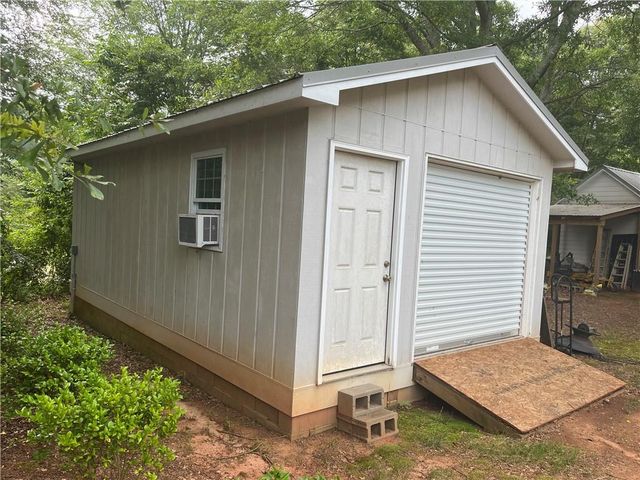 1429 Thyatia Brockton Road, Jefferson, GA 30549