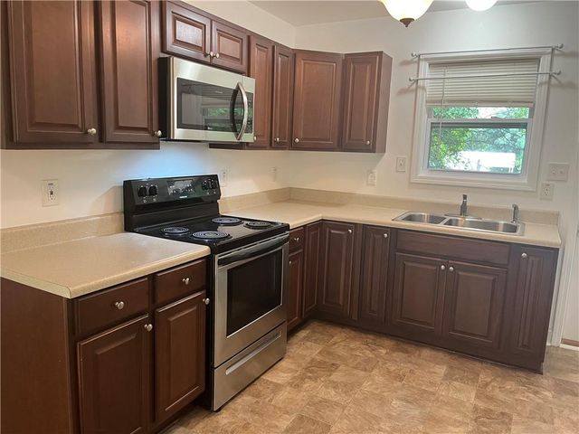 1429 Thyatia Brockton Road, Jefferson, GA 30549