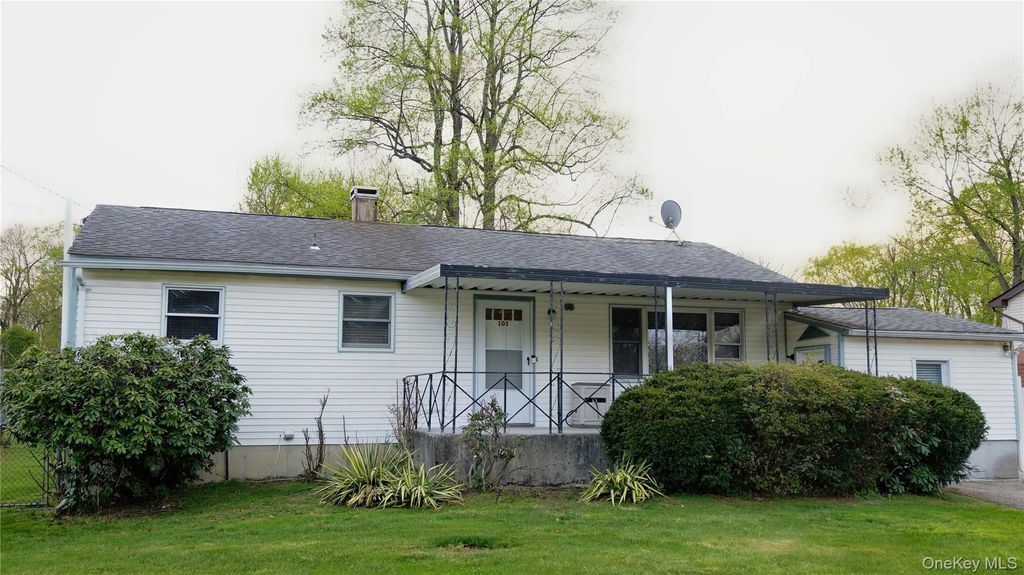 103 Deer Lane, Hopewell Junction, NY 12533