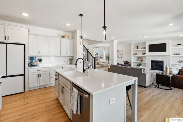 17194 Whitmore Street, Bennington, NE 68007