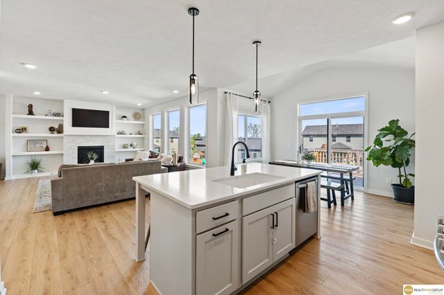 17194 Whitmore Street, Bennington, NE 68007