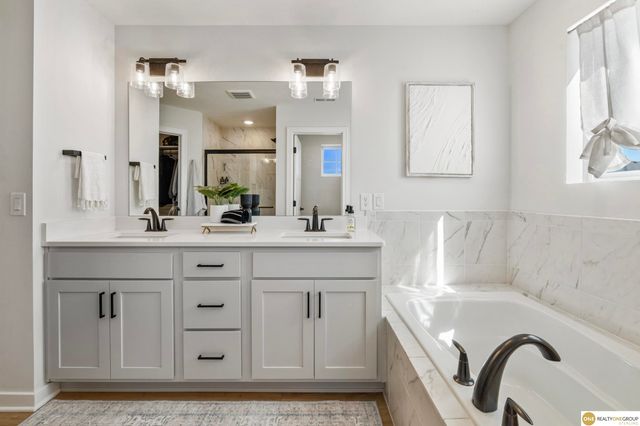 17194 Whitmore Street, Bennington, NE 68007