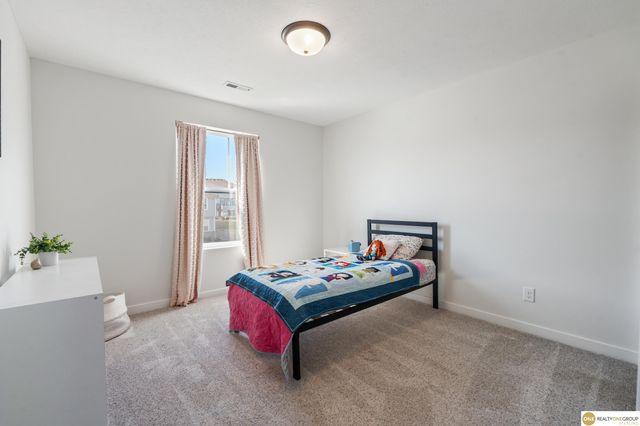 17194 Whitmore Street, Bennington, NE 68007