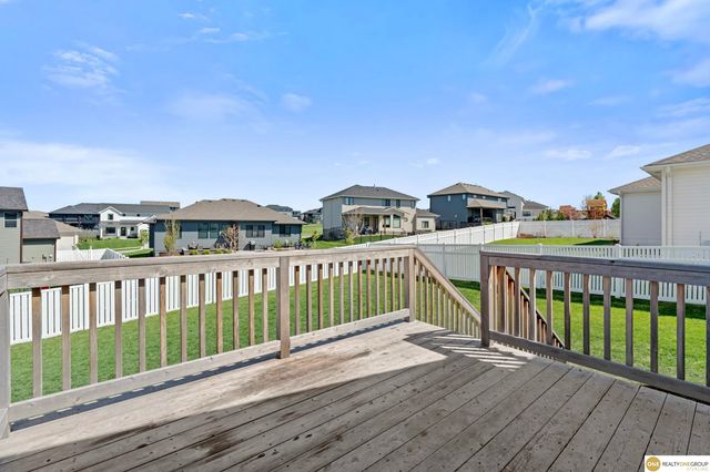 17194 Whitmore Street, Bennington, NE 68007