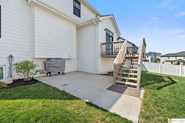 17194 Whitmore Street, Bennington, NE 68007