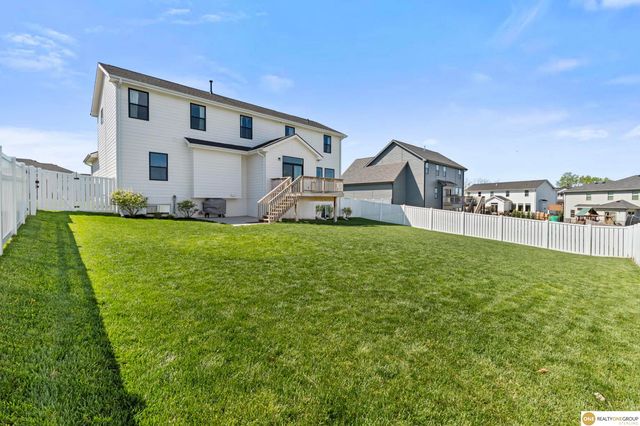 17194 Whitmore Street, Bennington, NE 68007