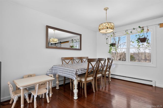 1076 Hoagerburgh Road, Wallkill, NY 12589