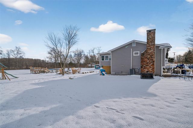 1076 Hoagerburgh Road, Wallkill, NY 12589