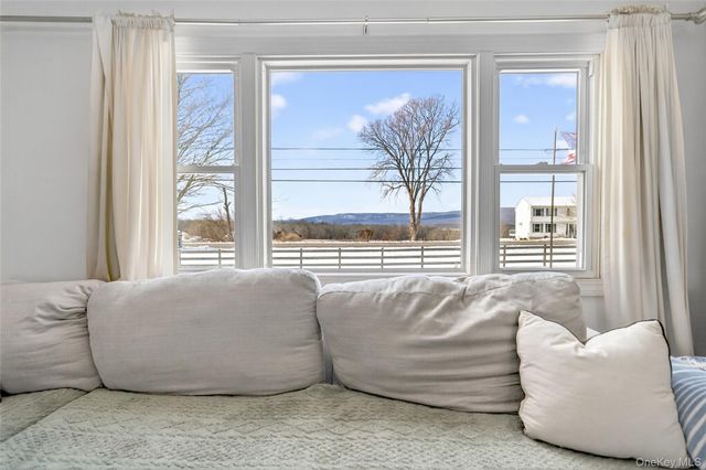 1076 Hoagerburgh Road, Wallkill, NY 12589