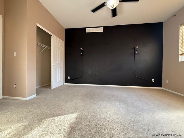 1720 MAROON DR, Cheyenne, WY 82001