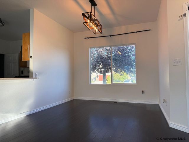 1720 MAROON DR, Cheyenne, WY 82001