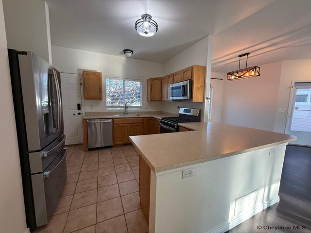 1720 MAROON DR, Cheyenne, WY 82001