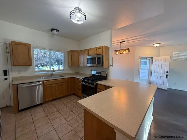 1720 MAROON DR, Cheyenne, WY 82001