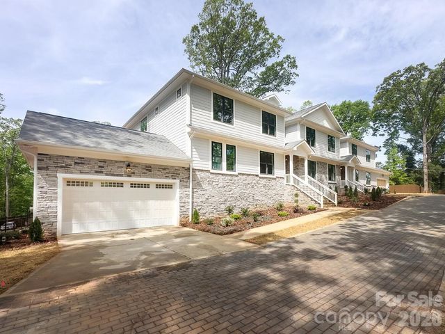 4304 Tangle Drive, Charlotte, NC 28211