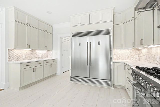 4304 Tangle Drive, Charlotte, NC 28211