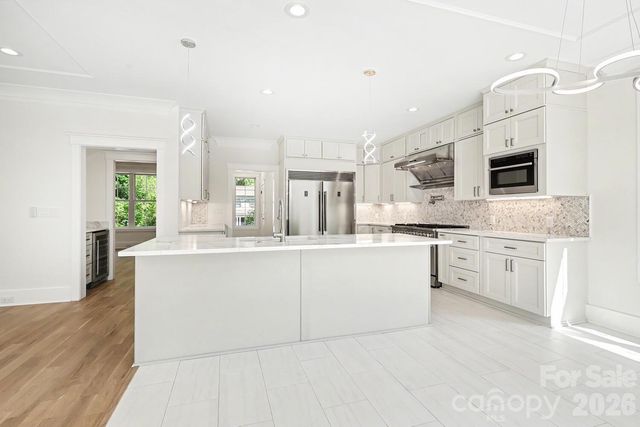 4304 Tangle Drive, Charlotte, NC 28211