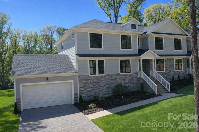 4304 Tangle Drive, Charlotte, NC 28211