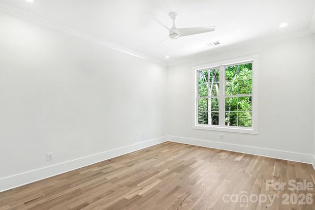 4304 Tangle Drive, Charlotte, NC 28211