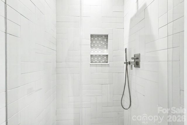 4304 Tangle Drive, Charlotte, NC 28211