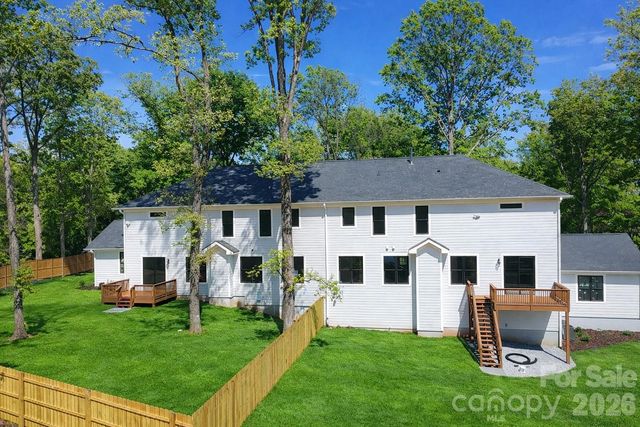 4304 Tangle Drive, Charlotte, NC 28211